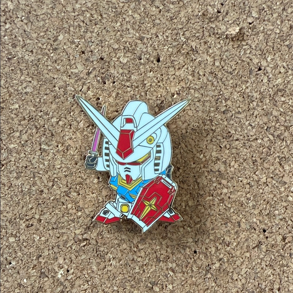 Chibi Mobile Suit Gundam enamel pin
